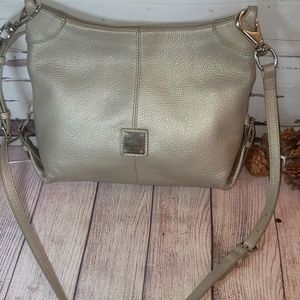 Dooney and bourke bag